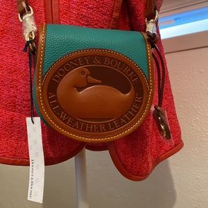LNWOT Dooney and Bourke Spearmint Duck Crossbody Bag